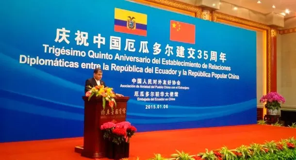 Ecuador y China acuerdan supresión de visados de turismo