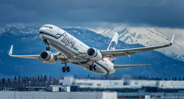 Alaska Airlines elegida la mejor aerolínea de USA por el Wall Street Journal