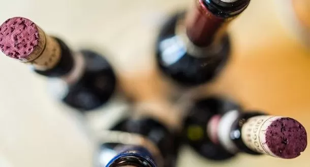 China acoge en el IV Salón del Vino de Rioja a 66 bodegas