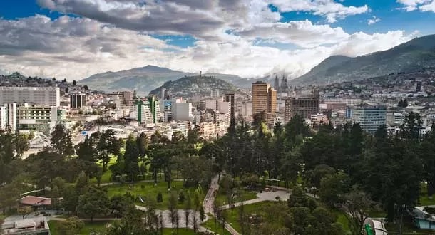 Quito fomenta el turismo interno con nueva campaña «Mucho más por descubrir»