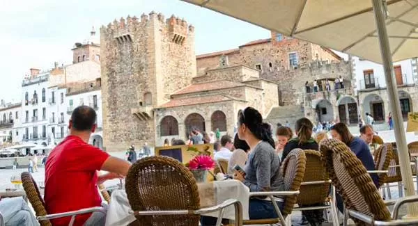 Cáceres propone un Gastrómapa con nueve rutas gastronómicas para recorrer la ciudad