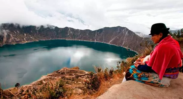 Laguna de Quilotoa, esmeralda entre los Andes Ecuatorianos