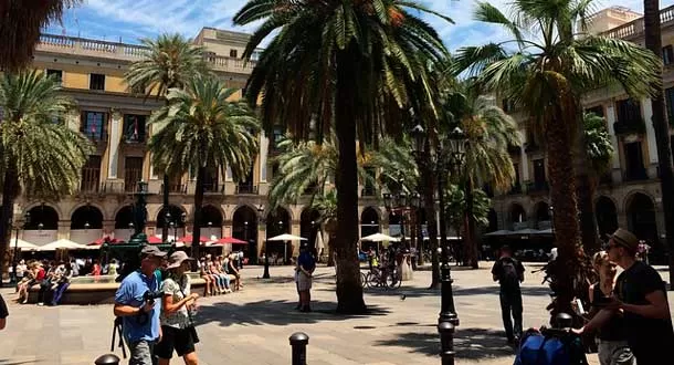 España logra el mejor primer semestre de la serie histórica con 29,2 millones de turistas internacionales
