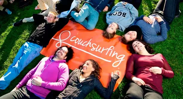 Couchsurfing, una forma de viajar sin pagar hospedaje