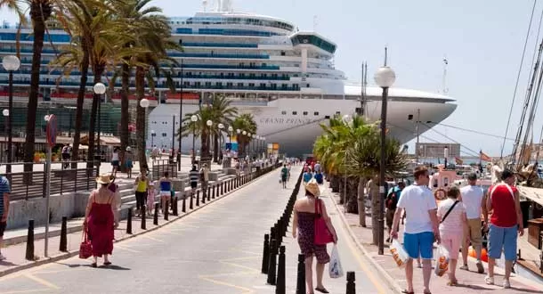 En solo dos días cuatro cruceros llevan a 7.700 personas a la ciudad de Cartagena