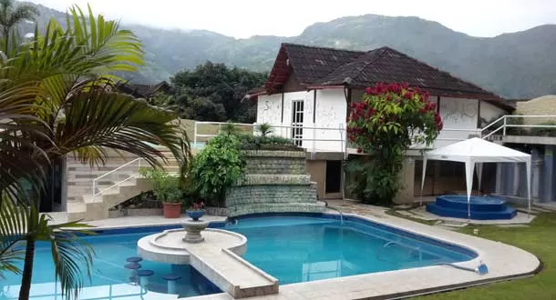 El mágico Hotel Monte Selva en Baños de Agua Santa