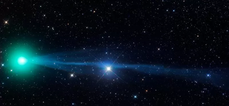COMETA C/2014 Q2 ARROJA ALCOHOL ETILICO