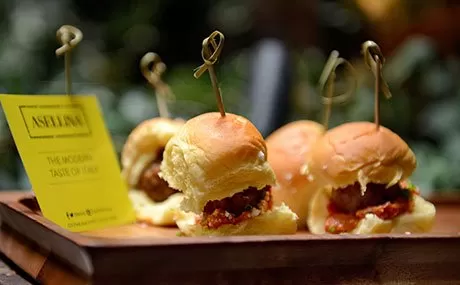 NYC & COMPANY LANZA  NYC RESTAURANT WEEK® TO GO  PROGRAMA CON OFERTAS ESPECIALES PARA LA COMUNIDAD HISPANA