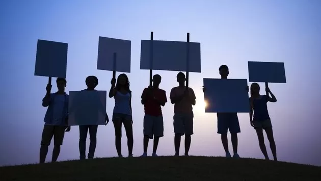 RIGHTS OF AIRLINE PASSENGERS WITH STRIKE