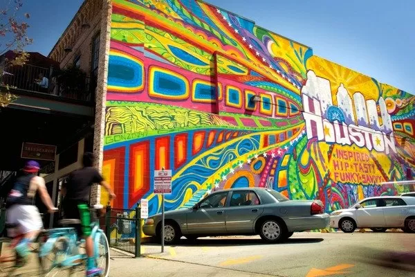 DOWNTOWN HOUSTON, EXPERIENCIA ÚNICA PARA VIAJEROS DE NEGOCIOS Y TURISTAS