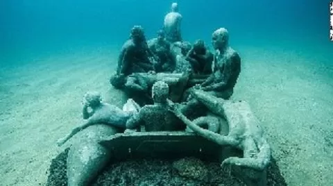 PRIMER MUSEO BAJO EL AGUA DE EUROPA