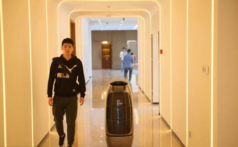 El hotel del futuro (casi) sin empleados abre sus puertas