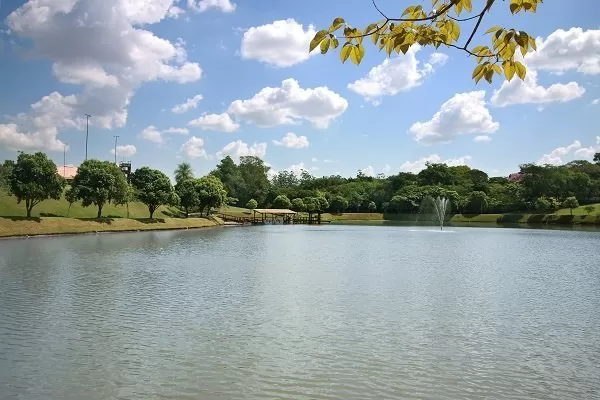 Blue Tree Park Lins comemora o Dia Mundial da Água e apresenta serviços de conscientização