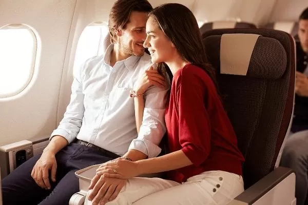 La comodidad de la Turista Premium de Iberia llega a los vuelos con España
