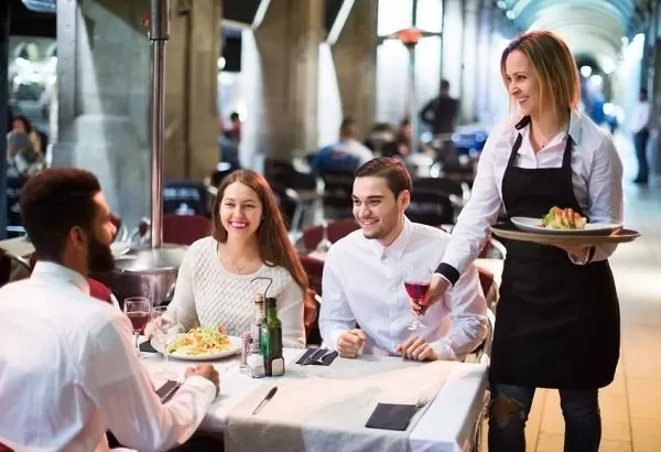 El empleo turístico en España marca su mejor mes de marzo con un avance del 2,3%