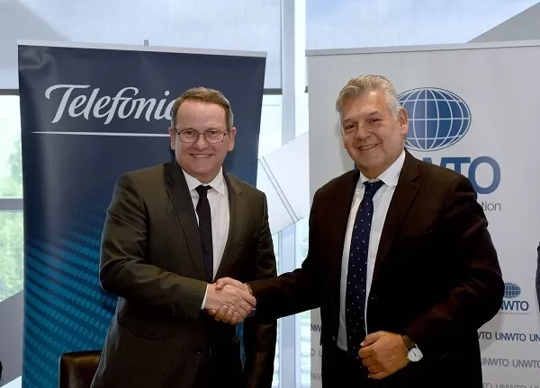 Telefónica y la OMT impulsarán la digitalización del sector turístico