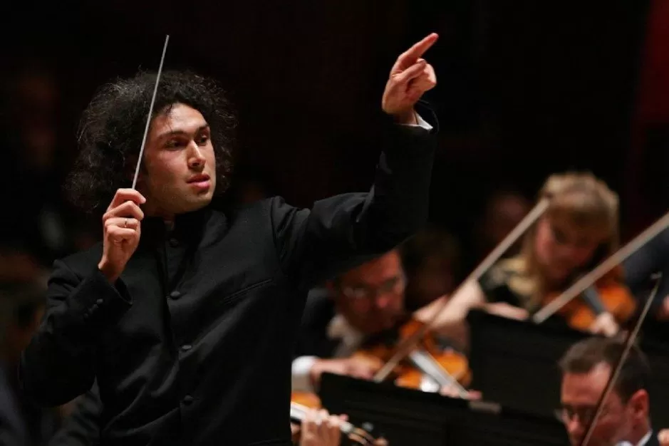 ESPECTACULAR CIERRE DE TEMPORADA DE IBERMÚSICA CON EL GRAN VLADIMIR JUROWSKI