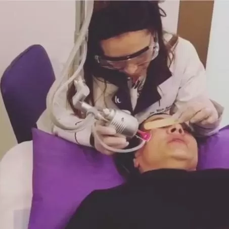 Sanar Cicatrices Físicas y del Alma es lo que hace la Doctora Hilda Herrera.