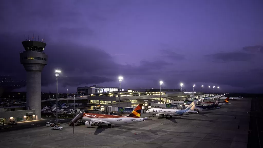 Aeropuerto de Quito alcanza la neutralidad en su huella de carbono