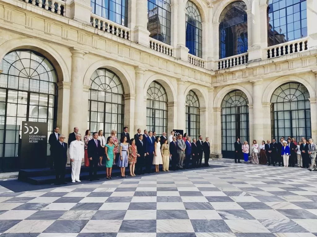 Los Reyes de España inauguran la gran exposición conmemorativa de la primera vuelta al mundo de Magallanes y Elcano