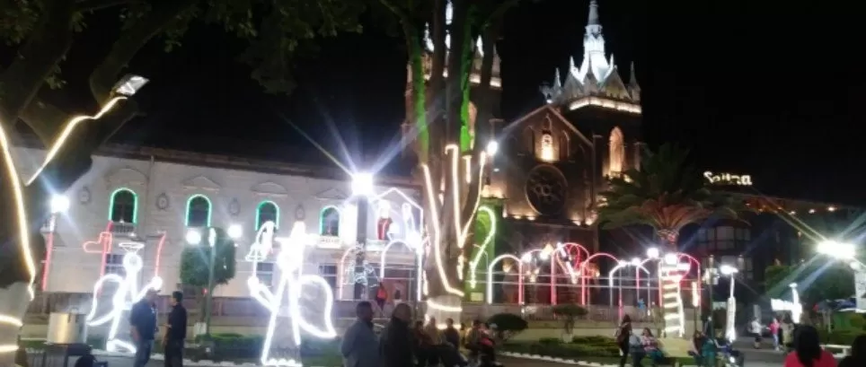 TURISMO BAÑOS. Semanario Empresarial