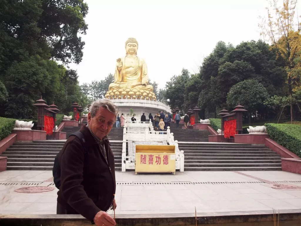 POR FAVOR, QUE NO CREZCA LA «CHINOFOBIA»