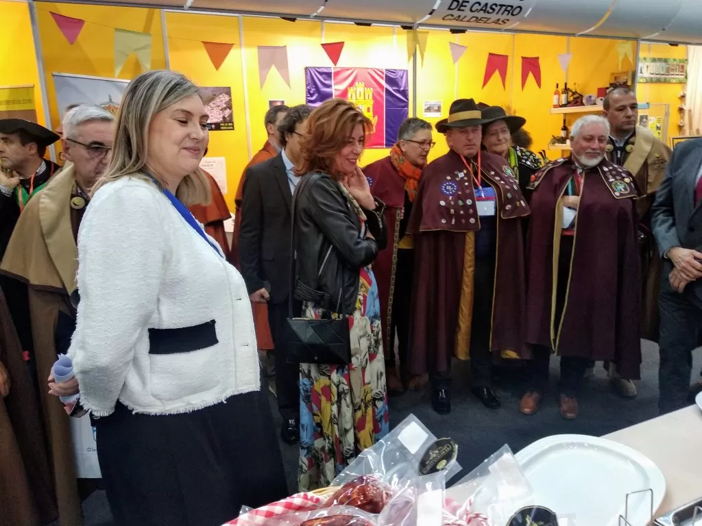 Cuarenta y dos cofradías gastronómicas de España, Francia y Portugal se reunieron en Ourense.