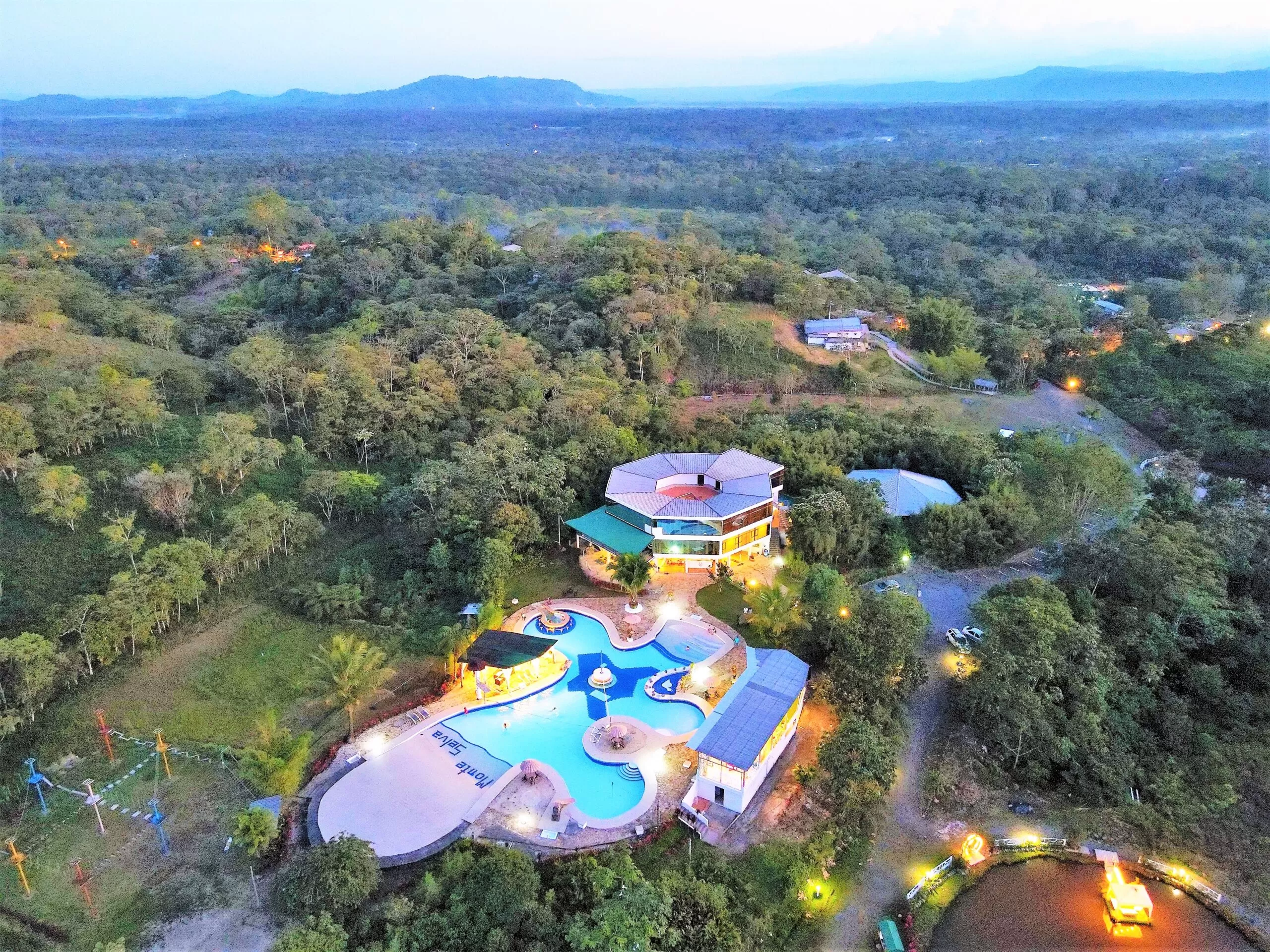 AVENTURA AMAZONICA CON SEGURIDAD Y COMODIDAD