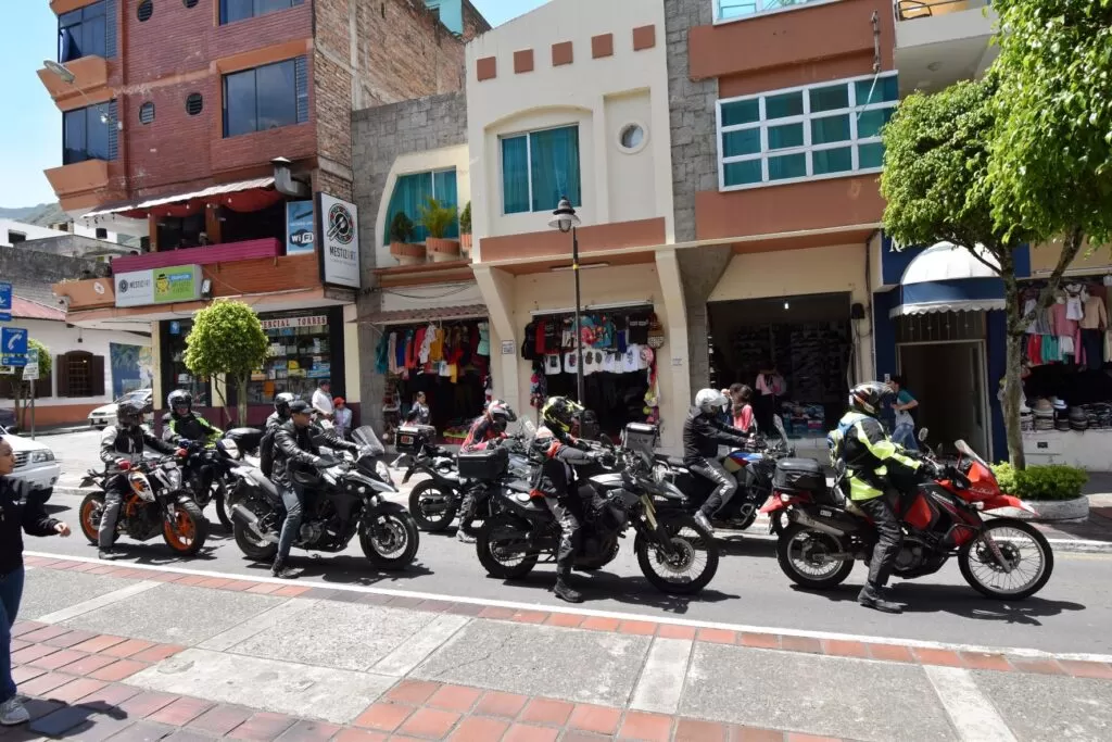 Festivo marca récord en turismo en Ecuador… ¿Y ahora qué?