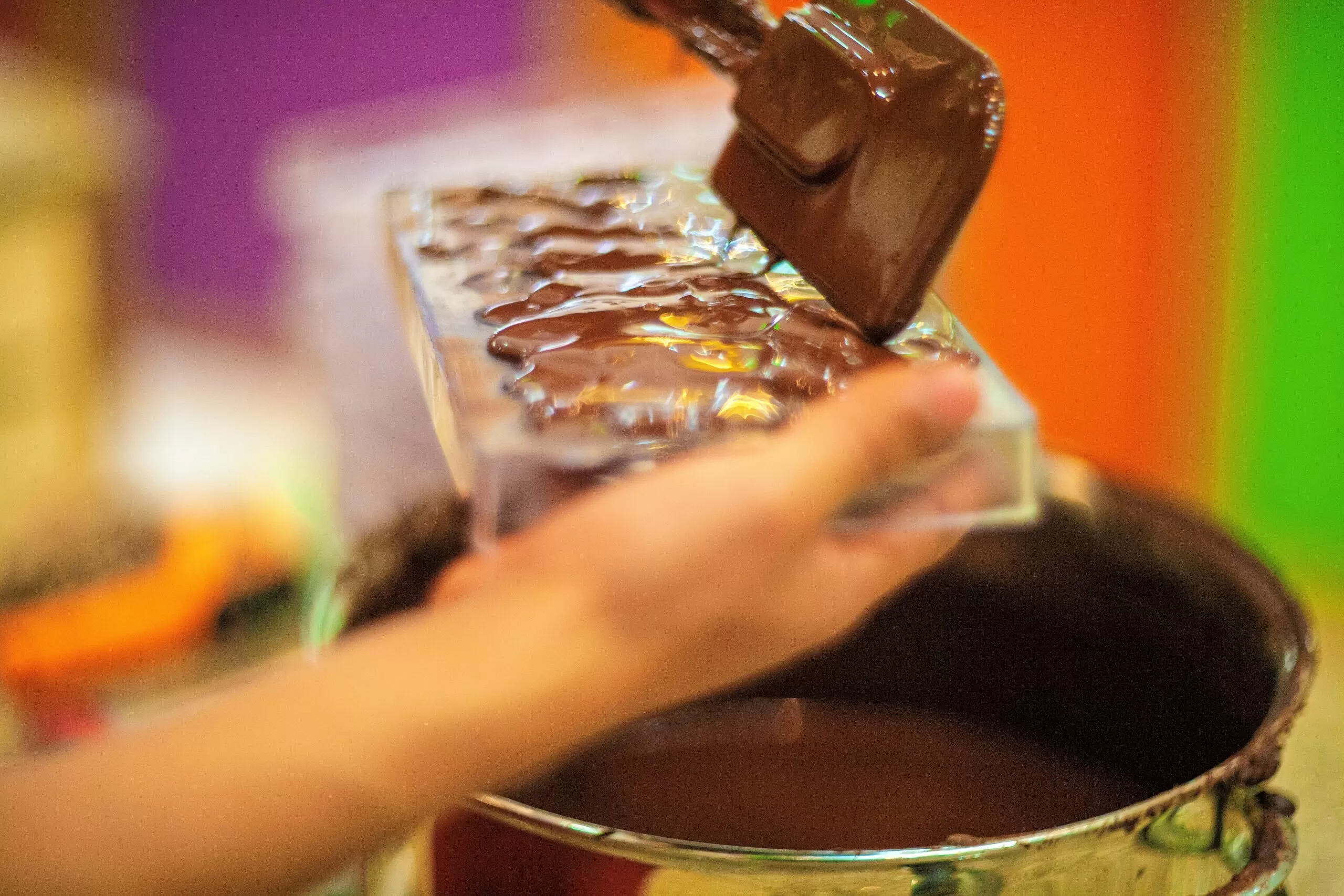 CHOCOLATE FALSO INUNDA ECUADOR