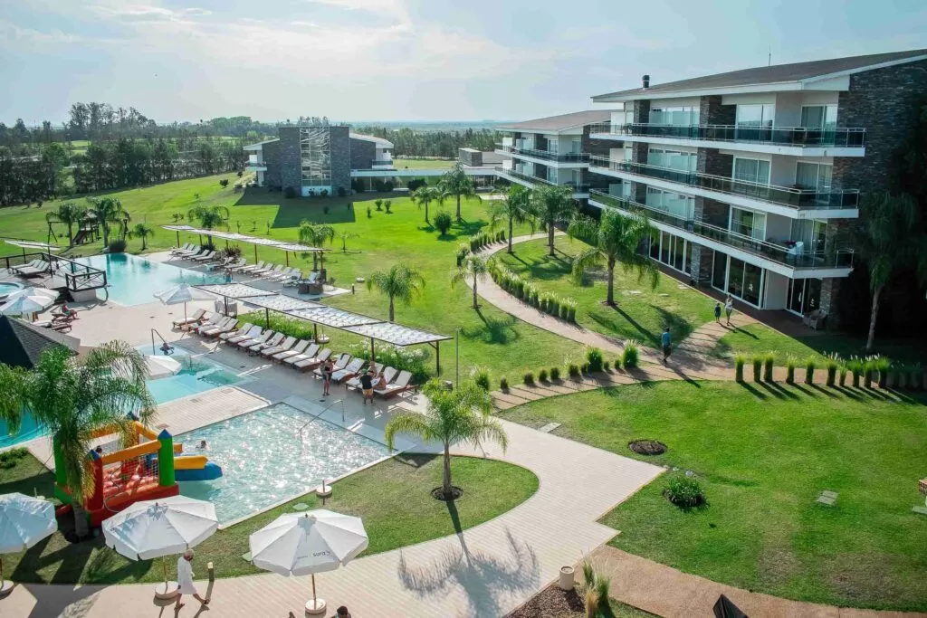 ALTOS DEL ARAPEY CLUB DE GOLF HOTEL TERMAL GANADOR DEL TRAVELLERS’ CHOICE AWARDS 2022