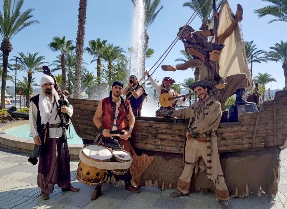Tres años después Sant Antoni de Portmany recupera su  feria marinera e Ibiza vuelve a ser ‘la isla de los piratas’