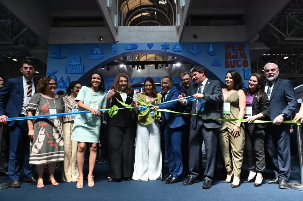 Autoridades comemoraram primeiro dia da ABAV Expo