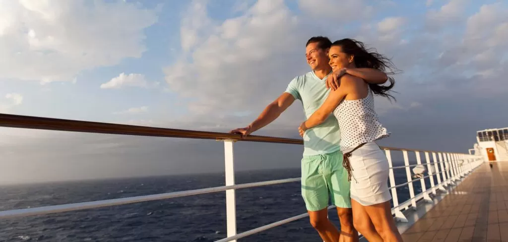 Los españoles, privilegiados pasajeros del crucero inaugural del barco más moderno del mundo
