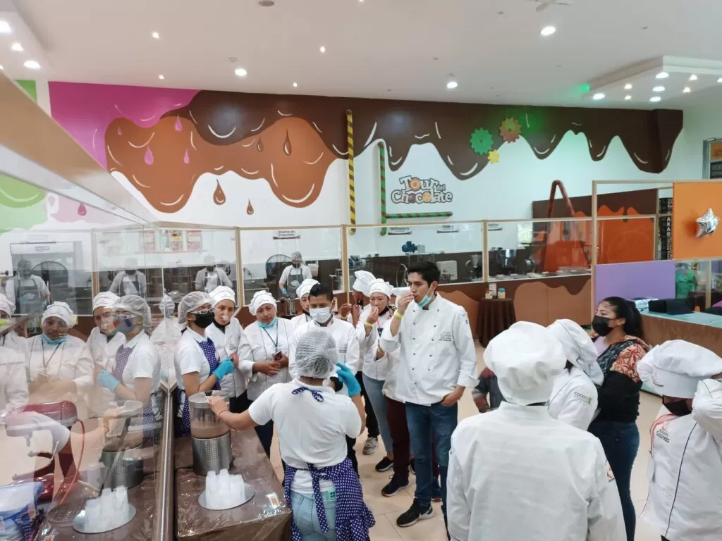 BENEFICIOS DE VISITAR LA FABRICA MAGICA DE CHOCOLATE