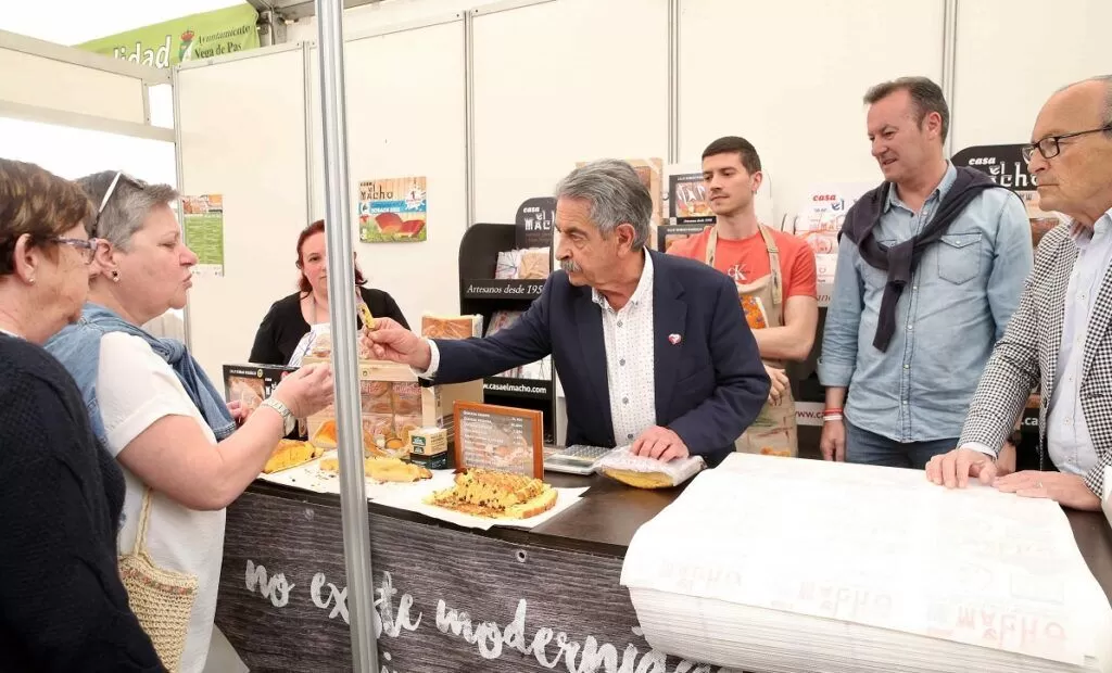 Declara de Interés Turístico Regional la Fiesta de la Quesada y el Sobao Pasiego
