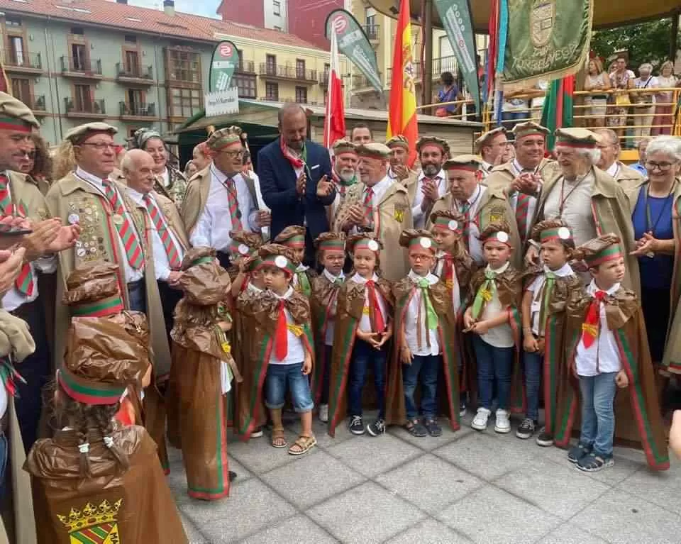 Cantabria.- Gran Capítulo de la Cofradía del Hojaldre de Torrelavega