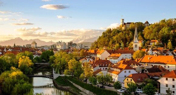 Grupo Iberia abrirá un nuevo ‘puente’ para conectar América Latina con Eslovenia en verano de 2024
