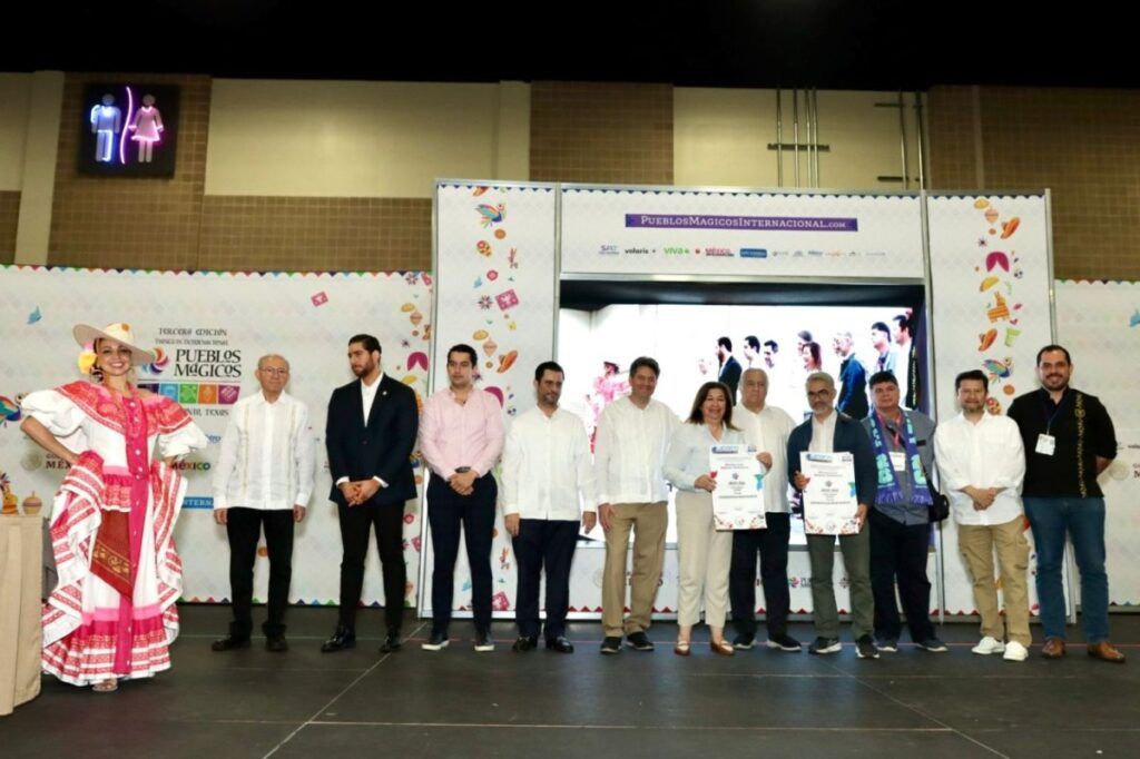 FIPETUR reconoce a Pueblos y Barrios Mágicos de México en Tianguis Internacional