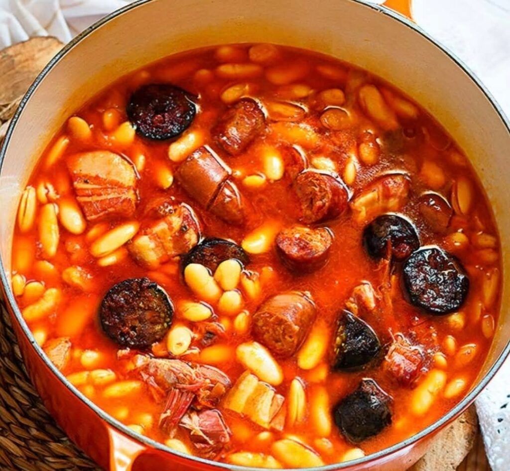 España-Asturias: Veintidós restaurantes llegan a la final del  concurso “La Mejor fabada del mundo”