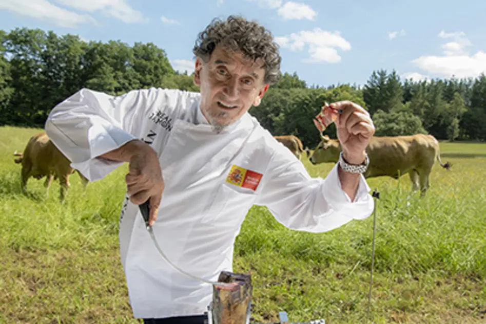 Asador Gonzaba rinde homenaje al buey rubio gallego en Lugo