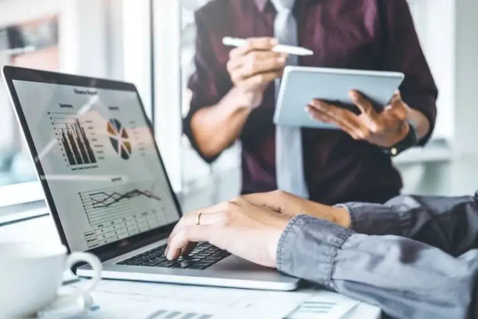 Empresas convierten problemas internos en negocios digitales