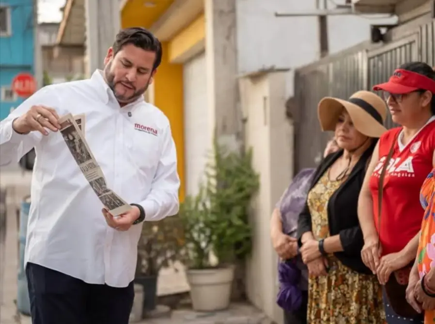 Ismael Burgueño encabeza recorrido en la colonia La Morita de Tijuana